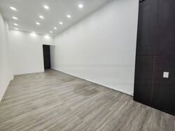709 ANG MO KIO AVENUE 8 (D20), Shop House #480735401